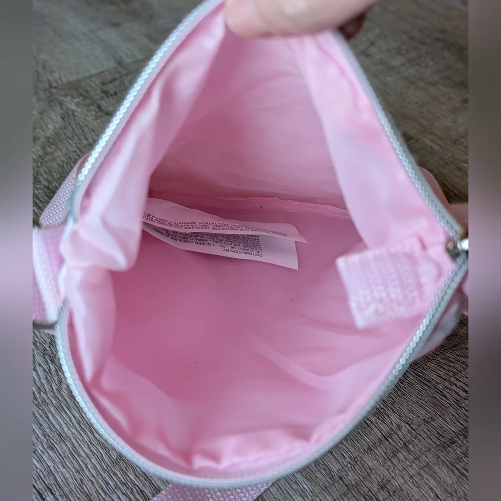 Loungefly Sanrio Hello Kitty And Friends Beverages Passport Crossbody Bag - Picture 5 of 8